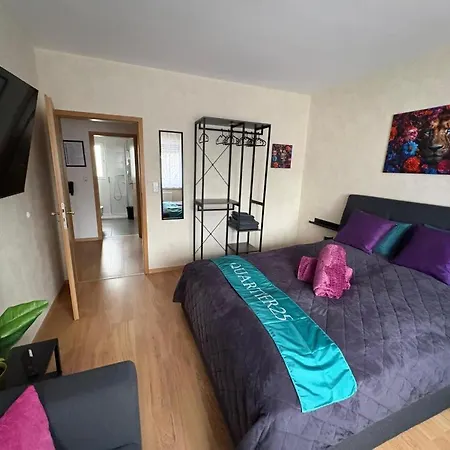 Neu! Quartier 25 *